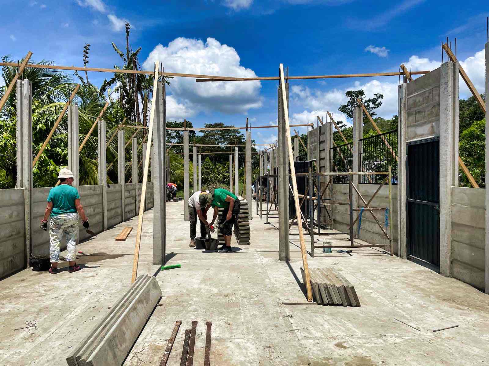 Skolbygge i Amazonas